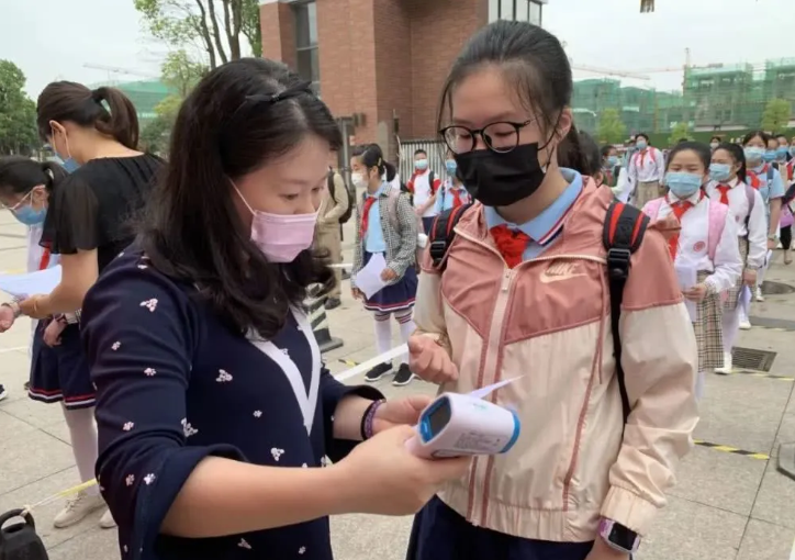 1590636969178484.png 疫情6.png